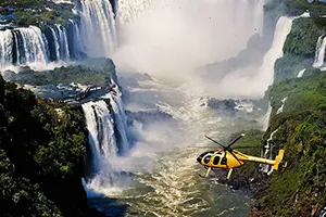Voo Panorâmico de Helicóptero nas Cataratas (10 min)